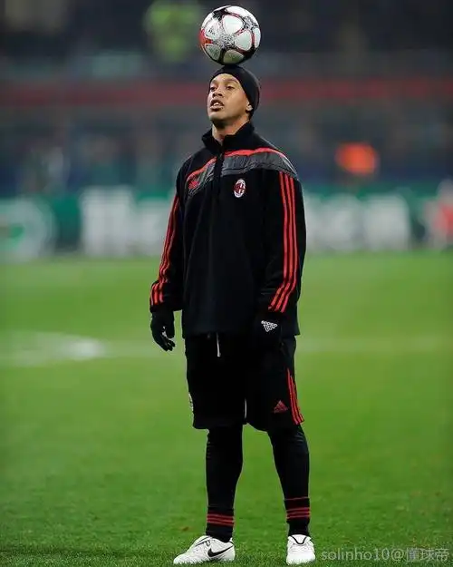 成为人们瞩 成为人们瞩